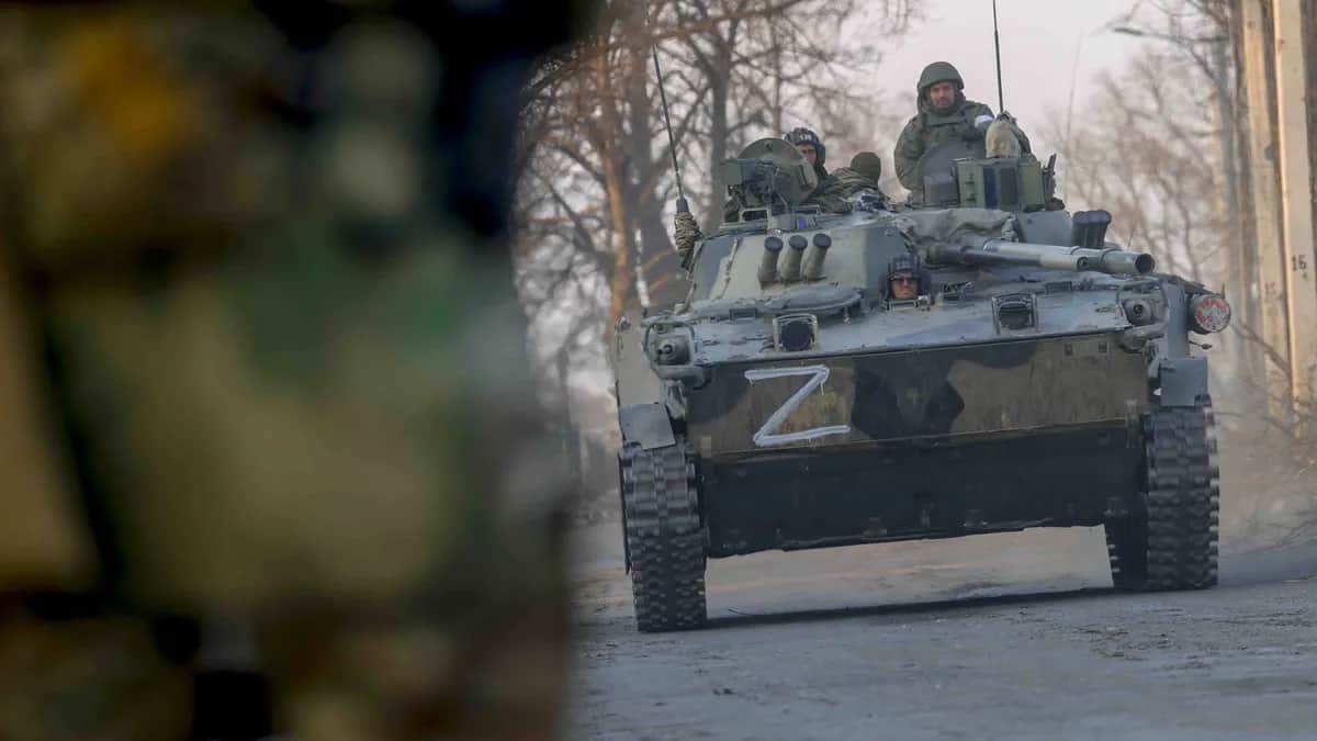 Russian forces near Volnovakha. Photo: Sefa Karacan / Anadolu Agency / Getty Images