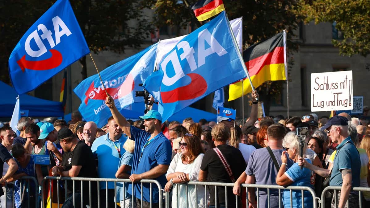 Митинг сторонников ультраправой партии «Альтернатива для Германии» (AfD) в Эрфурте, Германия, 31 августа 2024 года. Фото: Clemens Bilan / EPA-EFE