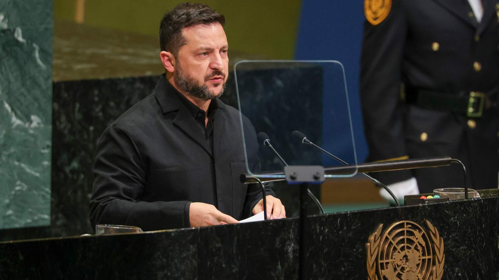 Президент Украины Владимир Зеленский выступает на сессии Генеральной Ассамблеи ООН в штаб-квартире организации. Нью-Йорк, США. 23 сентября 2026 года. Фото: Sarah Yenesel / EPA