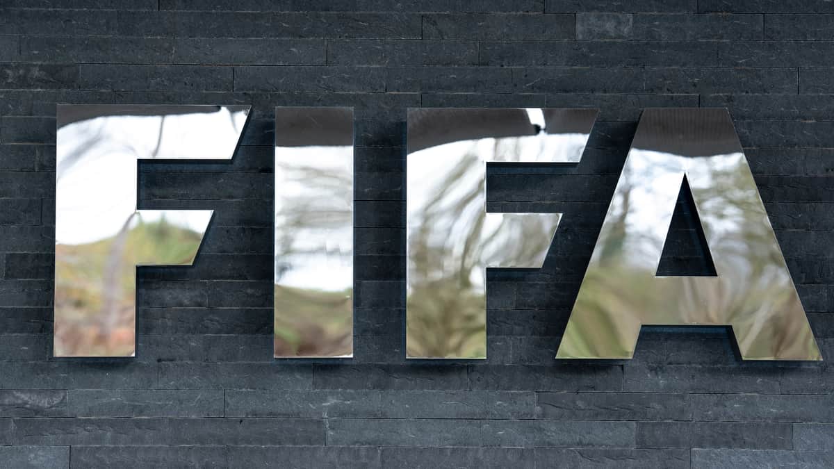 ФИФА отказалась от частичной приватизации чемпионатов мира после угрозы бойкота