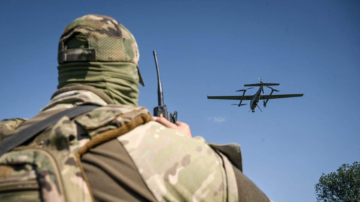 Военнослужащий подразделения беспилотных авиационных комплексов батальона полиции специального назначения «Стрелецкий». Запорожская область, Украина. 23 мая 2025 года. Фото: Dmytro Smolienko / Ukrinform / ABACA / Scanpix / LETA