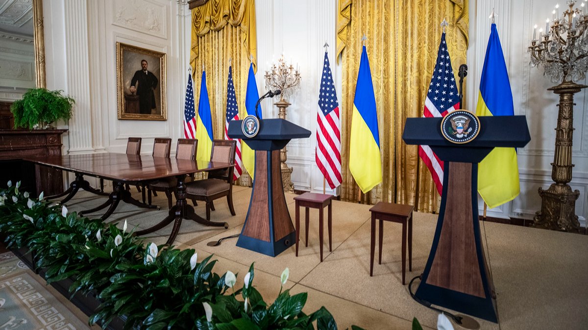 Мировые СМИ пытаются объяснить провал встречи Зеленского и Трампа