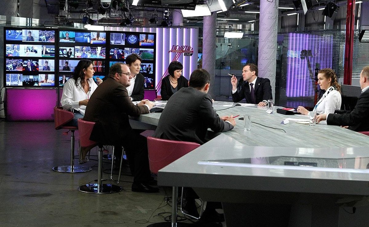 Дмитрий Медведев в студии телеканала «Дождь», 2011 год. Фото:  kremlin.ru  / Wikimedia