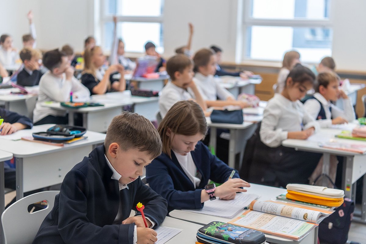 Учащиеся в новом здании Бауманской инженерной школы №1580 в районе Лефортово. Фото: Владимир Новиков, пресс-служба мэра и правительства Москвы / Агентство «Москва»