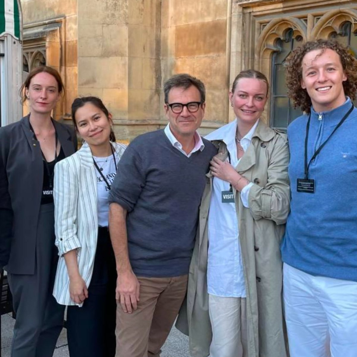 Ксения Максимова (вторая справа) на одной из встреч в парламенте, 2023 год. Фото предоставлено Ксенией Максимовой