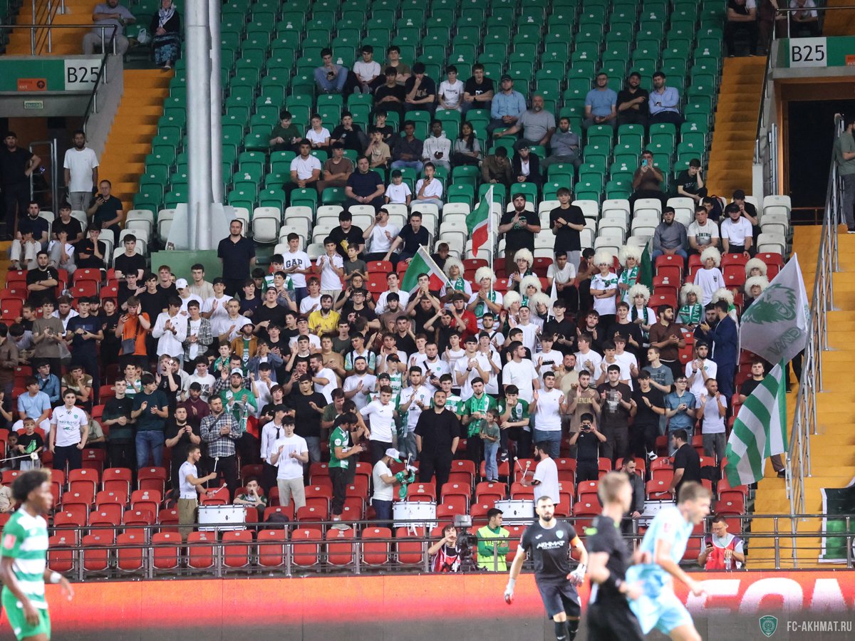 Болельщики «Ахмата» во время матча с «Зенитом», Грозный, 30 июля 2025 года. Фото: ФК «Ахмат»