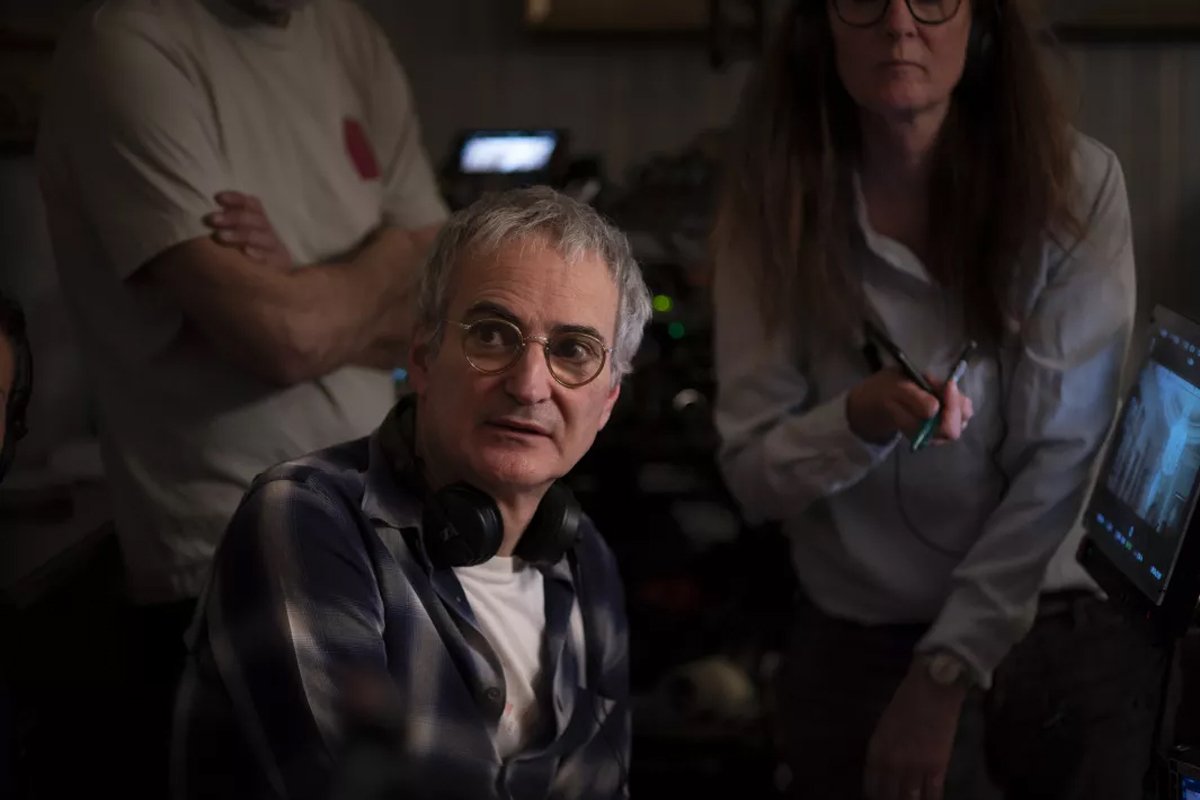 Оливье Ассаяс. Фото: Carole Bethuel / Curiosa Films / Gaumont