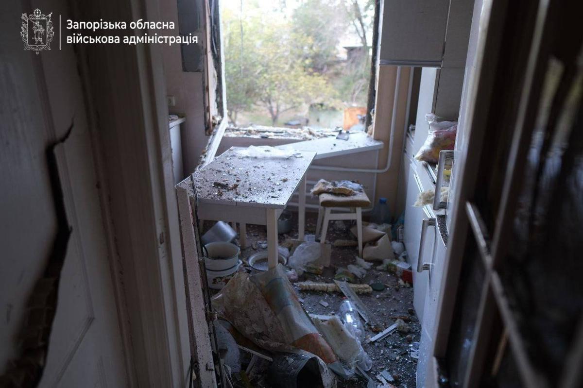 Последствия российских ударов по Запорожью. Фото: Запорожская областная военная администрация